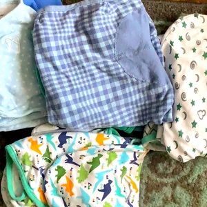 Velcro baby swaddles size small/medium